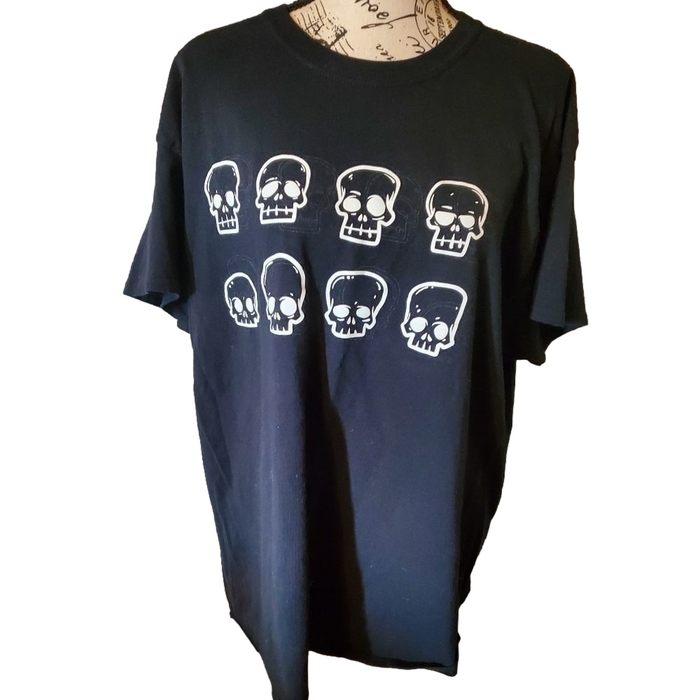 Gildan Black White 3D Skulls Graphic Cotton T-Shirt XL